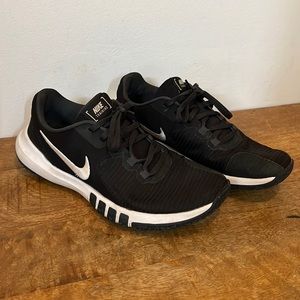 Nike Flex Control 4 size 7.5